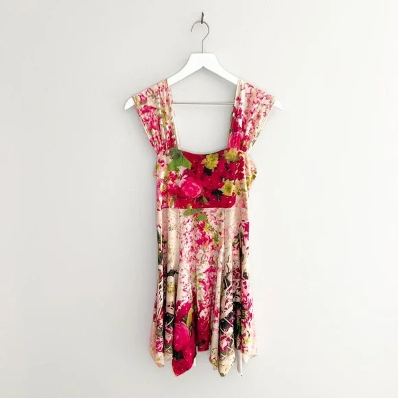 The Pyramid Collection Cap Sleeve Dress (Size Small) - Picture 1 of 8